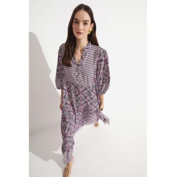 Rochie lejera cu imprimeu etnic