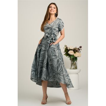 Rochie lunga gri din brocard in clos cu imprimeu si floare maxi detasabila- LaDonna