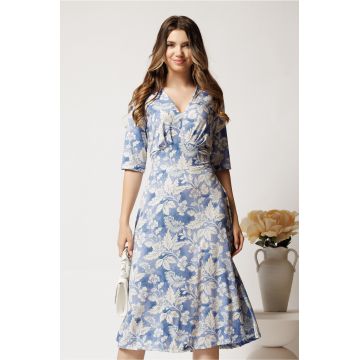 Rochie midi bleu din viscoza in clos cu flori albe