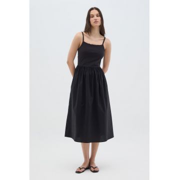 Rochie midi cu decolteu patrat