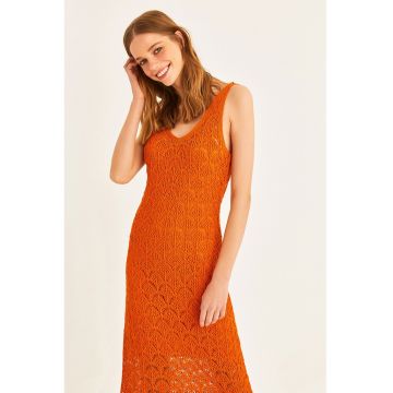 Rochie midi de dantela crosetata