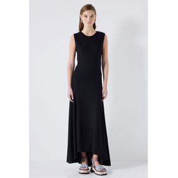 Rochie midi evazata cu terminatie asimetrica