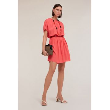 Rochie scurta cu maneci scurte