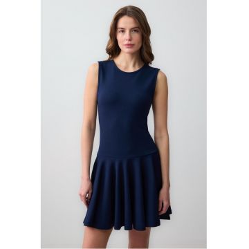 Rochie scurta evazata