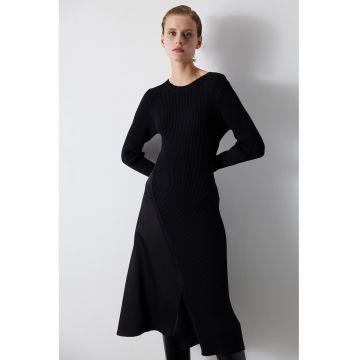 Rochie striata cu maneci lungi