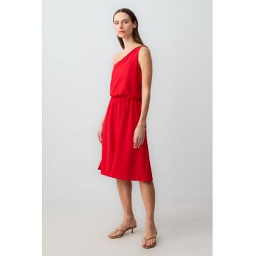 Rochie cu decolteu pe un umar si talie elastica