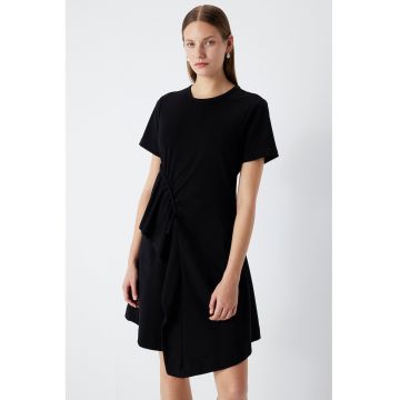 Rochie cu model uni si buzunare laterale