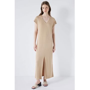 Rochie din amestec de modal cu croiala dreapta si slit frontal