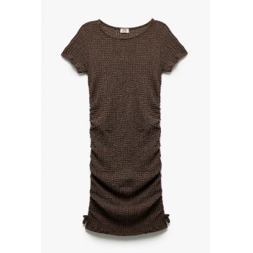 Rochie dreapta cu decolteu rotund