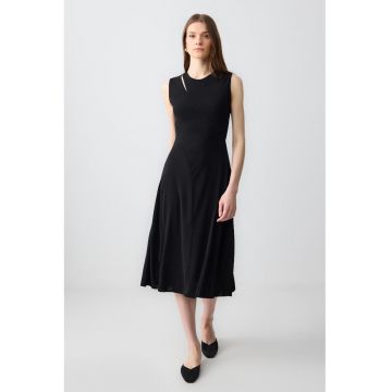 Rochie evazata uni