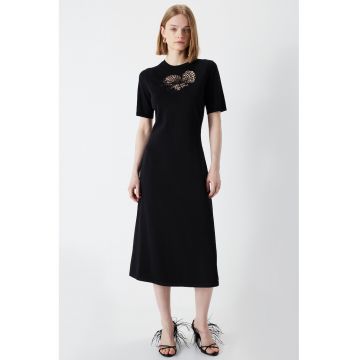 Rochie midi cu detalii cu decupaje