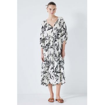 Rochie midi cu model floral si maneci 3/4