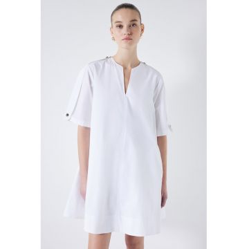 Rochie scurta cu croiala dreapta si decolteu in V