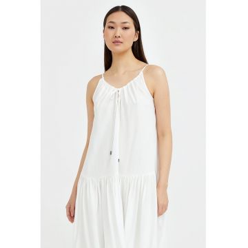Rochie vaporoasa si lejera