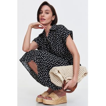 Rochie cu decolteu in V si buline