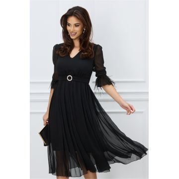 Rochie DY Fashion midi neagra din voal in clos cu pene la maneci si accesoriu in talie