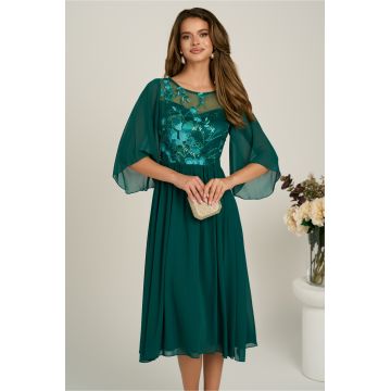 Rochie midi verde in clos din voal cu dantela florala la bust