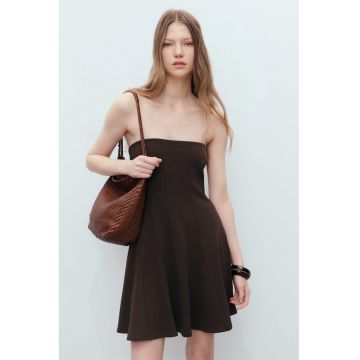 Rochie evazata fara maneci