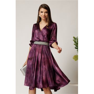 Rochie Julia midi mov din satin in clos cu aspect sidefat si cordon cu strasuri
