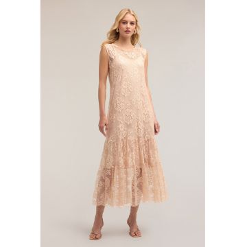 Rochie lunga din dantela cu terminatie cu volan si model floral