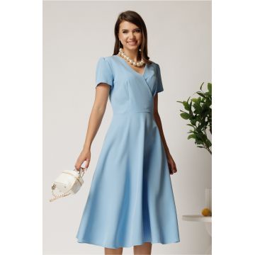 Rochie midi blue din voal in clos cu decolteu petrecut
