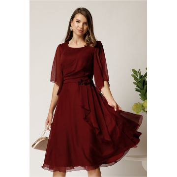 Rochie midi bordo din voal in clos cu broderie florala pe talie