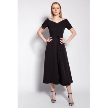 Rochie midi cu model uni si prindere in talie