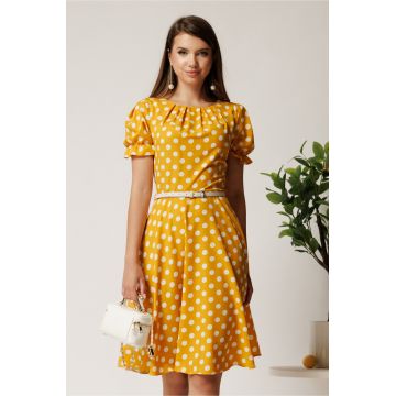 Rochie midi galbena din viscoza in clos cu buline si curea in talie