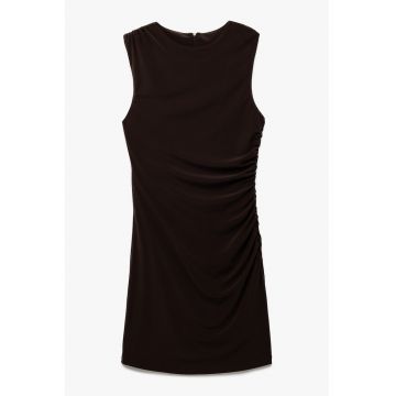 Rochie mini cambrata cu detaliu drapat