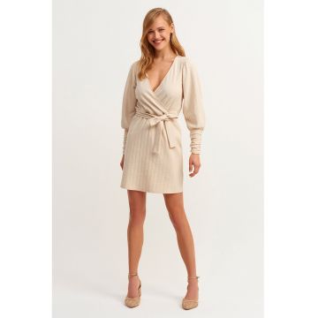 Rochie mini texturata cu snur in talie
