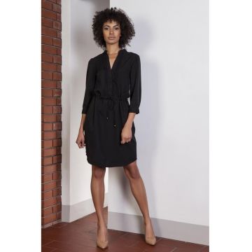 Rochie uni cu snur in talie si nasturi -
