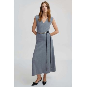 Rochie cu croiala in A si decolteu in V