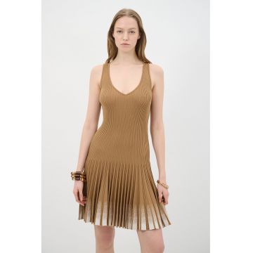 Rochie cu pliuri - striatii si decolteu in V