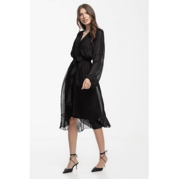 Rochie eleganta din matase si vascoza, petrecuta, cu maneci vaporoase si croiala asimetrica, neagra