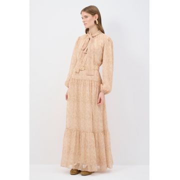 Rochie lunga cu model si terminatie cu volane