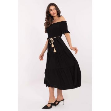 Rochie midi cu decolteu pe umeri