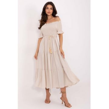 Rochie midi cu decolteu pe umeri