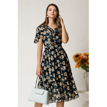 Rochie midi neagra din voal cu imprimeuri florale bej in clos cu volanase