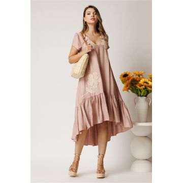Rochie midi roz din rayon cu croi tip A si broderie florala