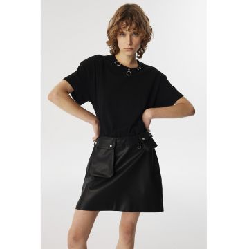 Rochie mini cu croiala in A si buzunare cu clapa