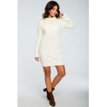 Rochie mini din tricot cu guler inalt -
