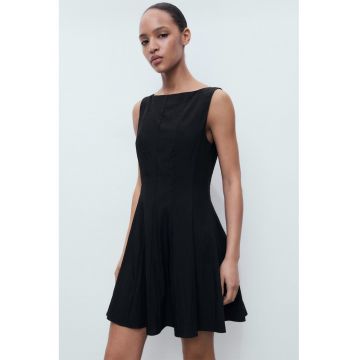 Rochie mini evazata