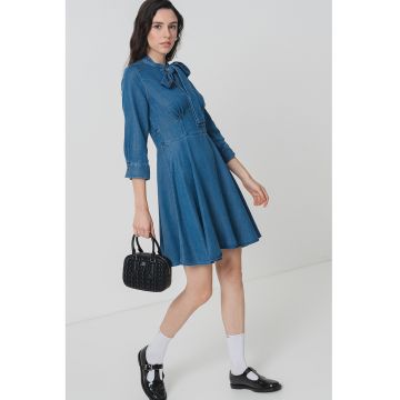 Rochie evazata cu maneci lungi