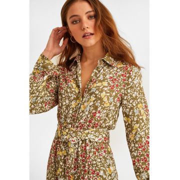 Rochie cu model floral si terminatie asimetrica