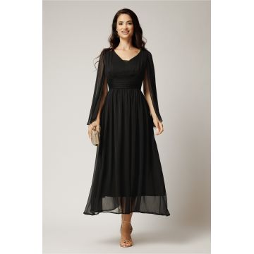 Rochie lunga neagra din voal creponat in clos cu maneci despicate