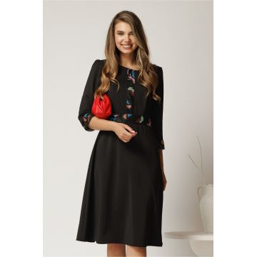 Rochie midi Laura neagra din stofa cu broderie geometrica