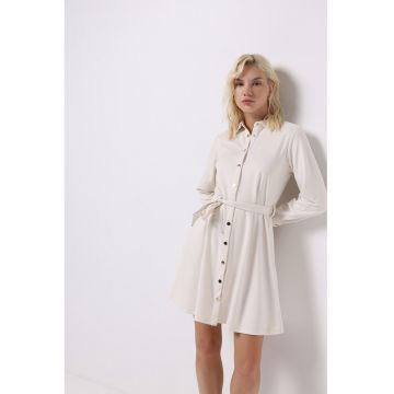 Rochie mini cu un cordon in talie