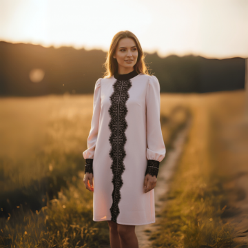 Rochie roz cu dantela