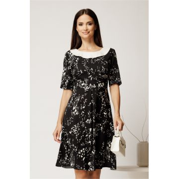 Rochie scurta neagra din triplu voal cu imprimeu alb si curea in talie