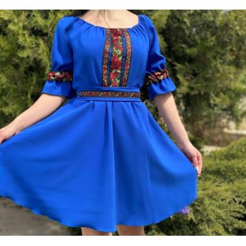 Rochie Traditionala Trandafira